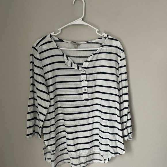 Hester & Orchard Blue and White Button Down Linen Blend Top - Picture 1 of 8